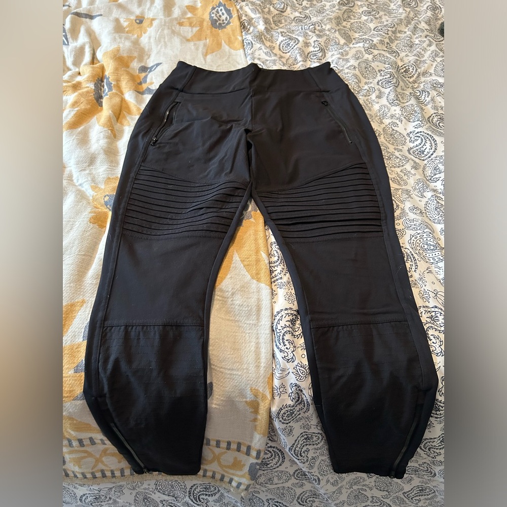 Athleta headlands hybrid tights.